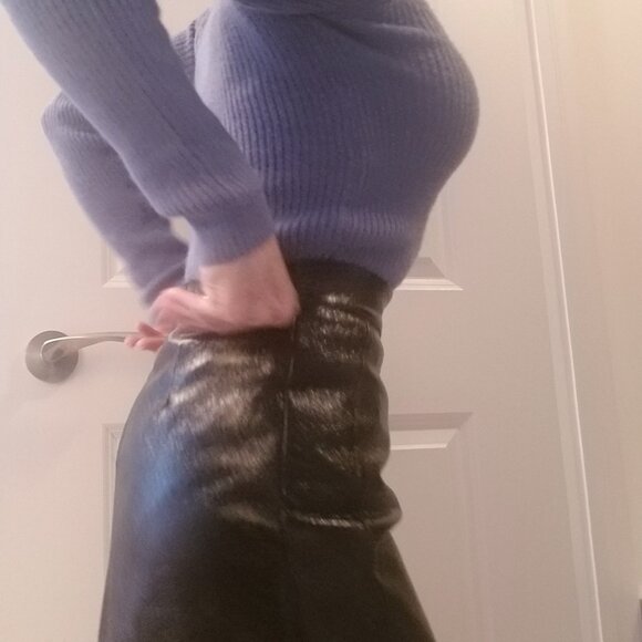 Knit wear - Picture 2 of 4